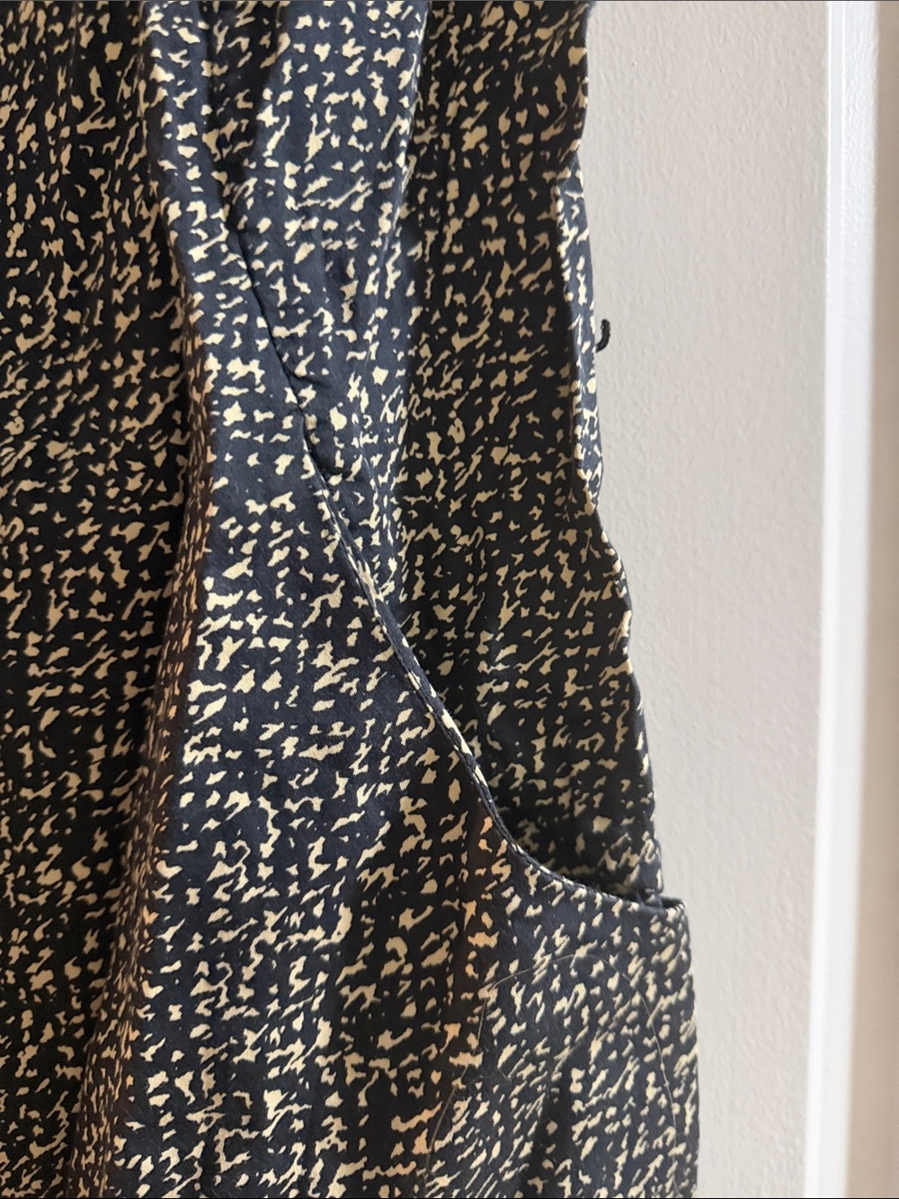 Moulinette Soeurs Black and White Textured Shift Dress - Picture 3 of 9